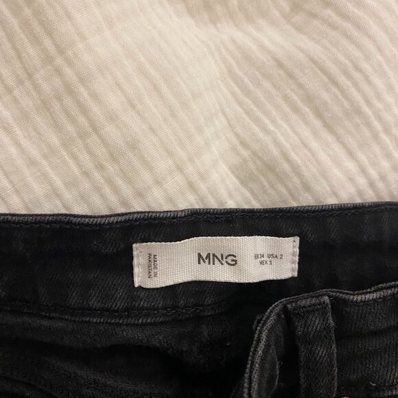 Mango Flared Black Jeans - Picture 4 of 4